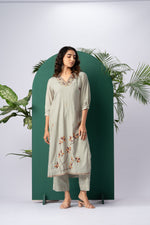 Load image into Gallery viewer, Petals & Weaves Beige Viscose Cotton Stitched Suit Sets