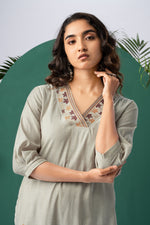 Load image into Gallery viewer, Petals & Weaves Beige Viscose Cotton Stitched Suit Sets