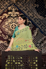 Load image into Gallery viewer, Daisy Green Muslin Cotton Jamdani Saree With Contrast Blouse