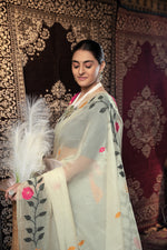 Load image into Gallery viewer, Daisy White Muslin Cotton Jamdani Saree With Contrast Blouse