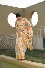 Load image into Gallery viewer, Kaashi Beige Cotton Jamdani Saree