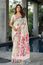 Load image into Gallery viewer, Ruhani Simply Off-White Cotton Jamdani Saree