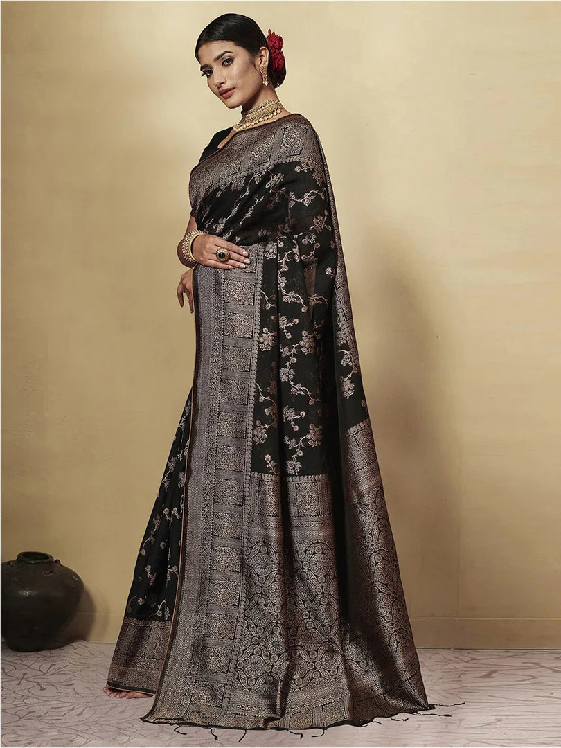 Sale Waali Diwali - Free Saree
