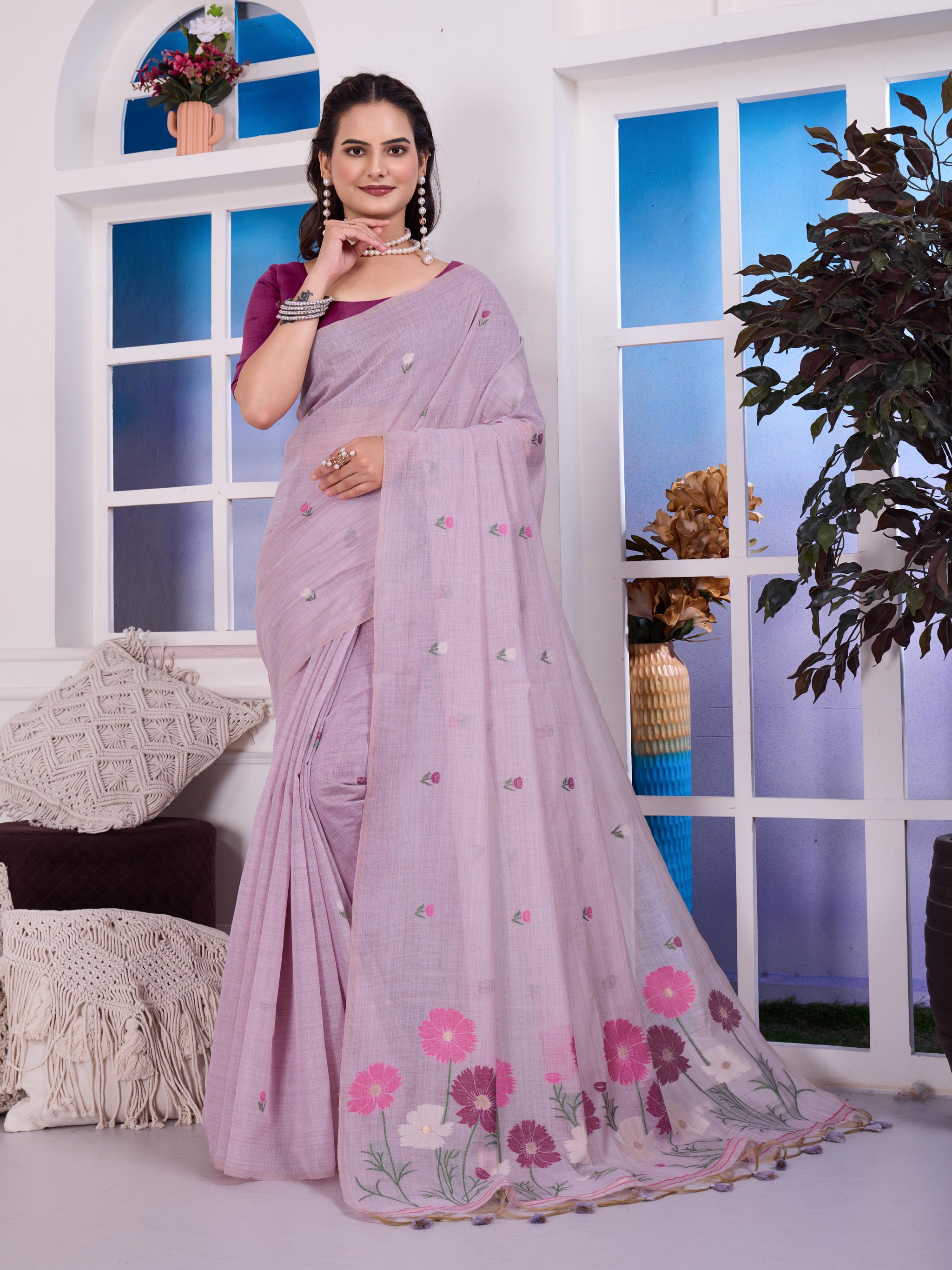 Giya Veil Lavender Muga Cotton Jamdani Saree With Contrast Blouse