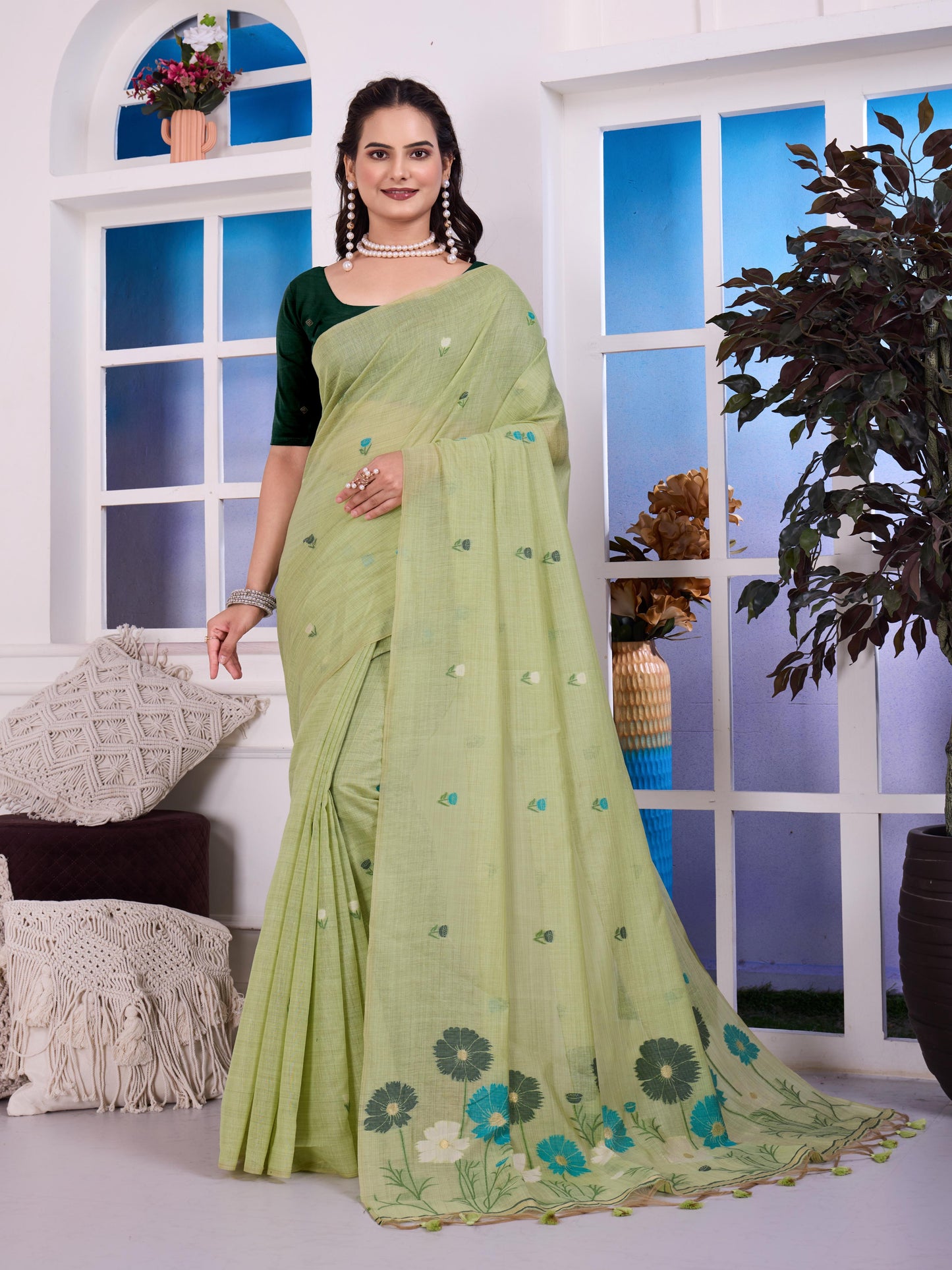 Giya Whipped Pista Muga Cotton Jamdani Saree With Contrast Blouse
