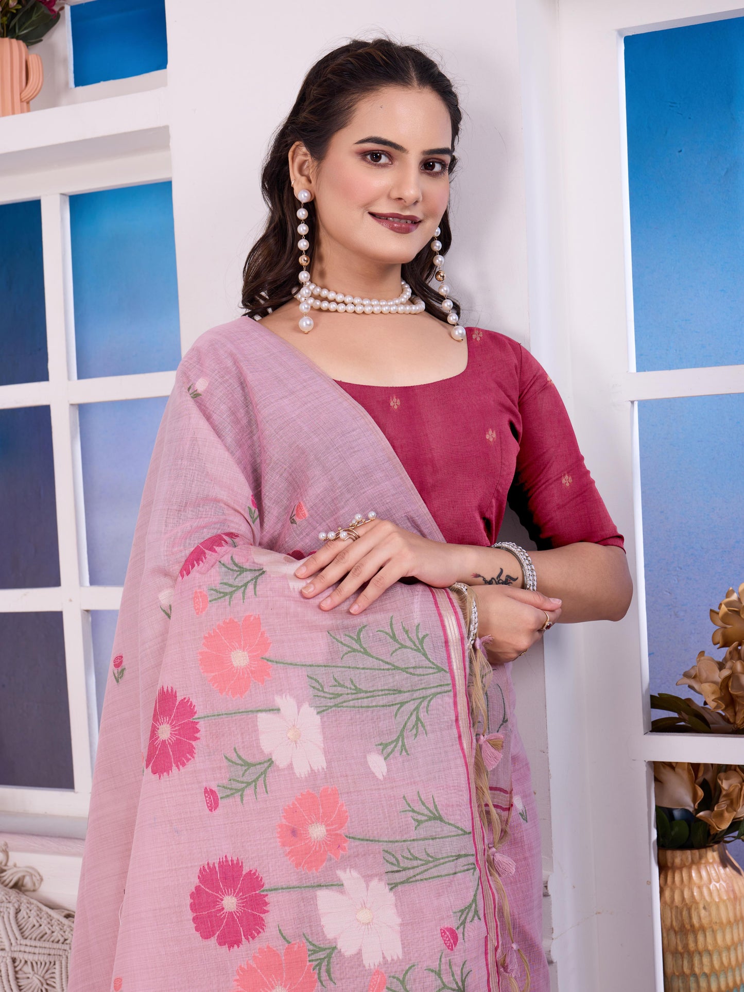 Giya Terracotta Pink Muga Cotton Jamdani Saree With Contrast Blouse