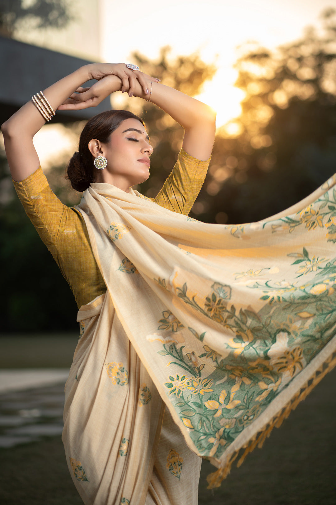 Lifestyle Saat Phere Exclusive traditional Silk Saree new Collection