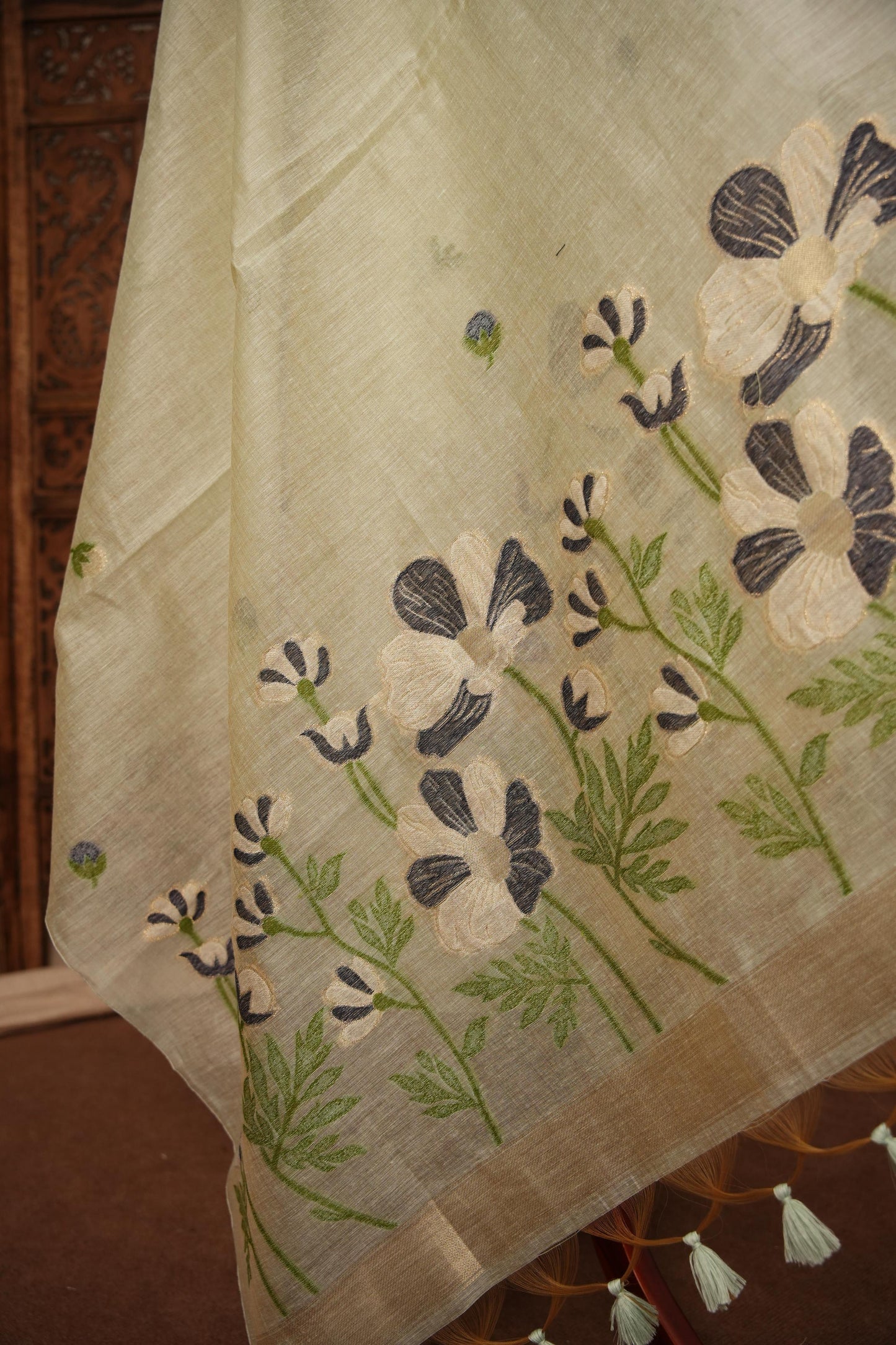 Bovine Chic Green Muga Cotton Jamdani Unstitched Suit Set