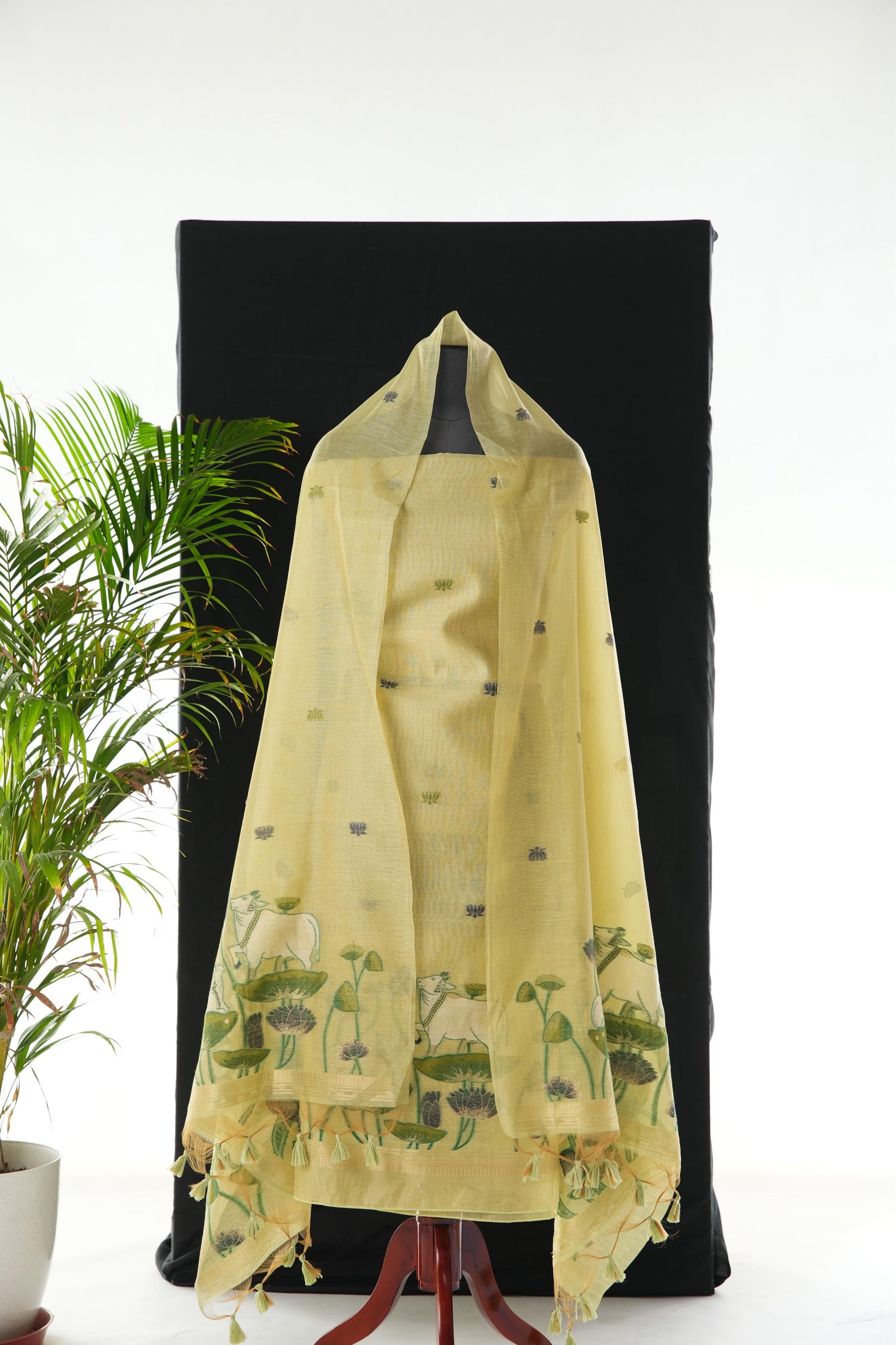 Contemporary Florals Green Muga Cotton Pichwai Jamdani Unstitched Suit Set