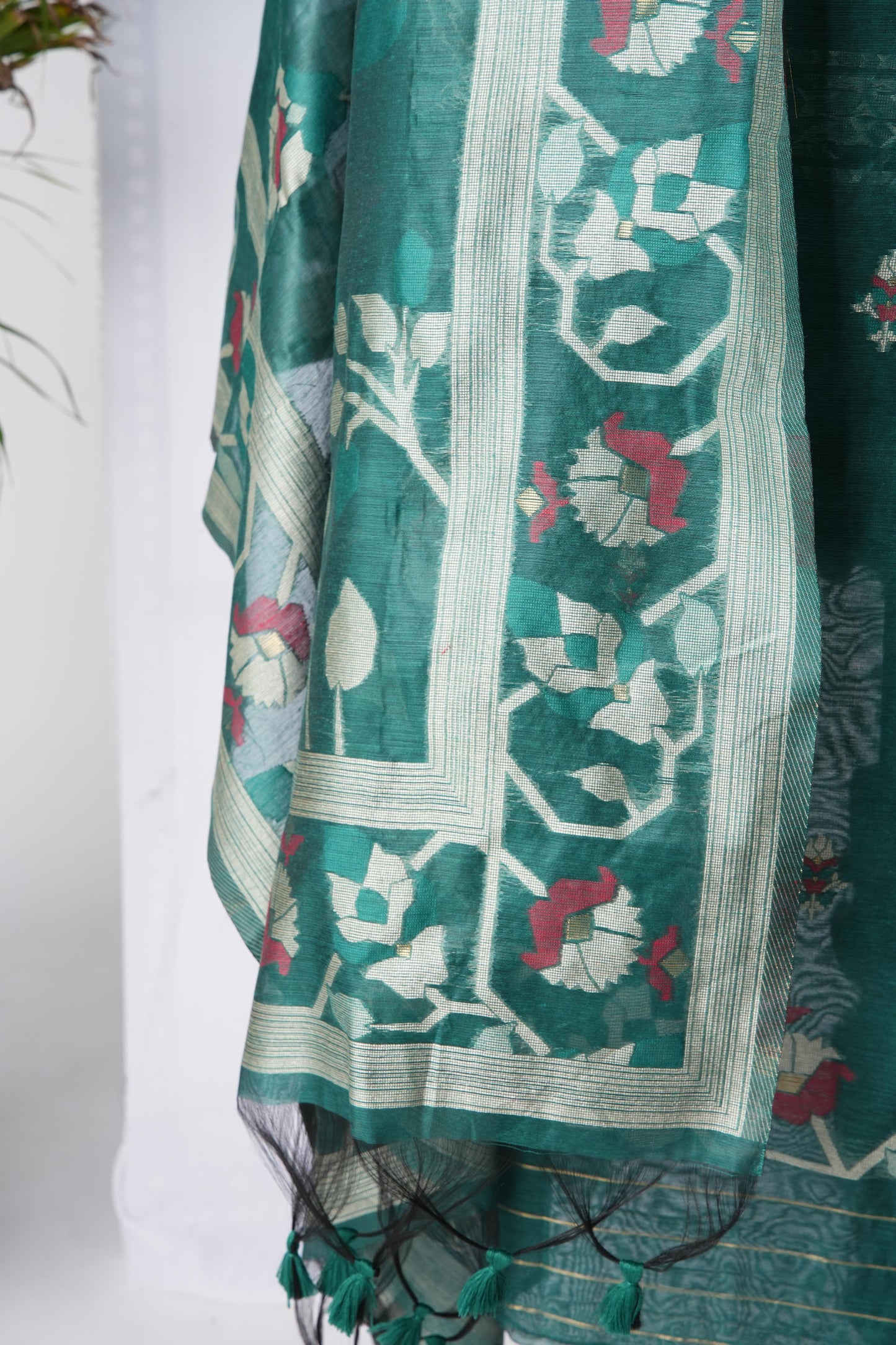 Rich Hues Green Soft Cotton Jamdani Unstitched Suit Set