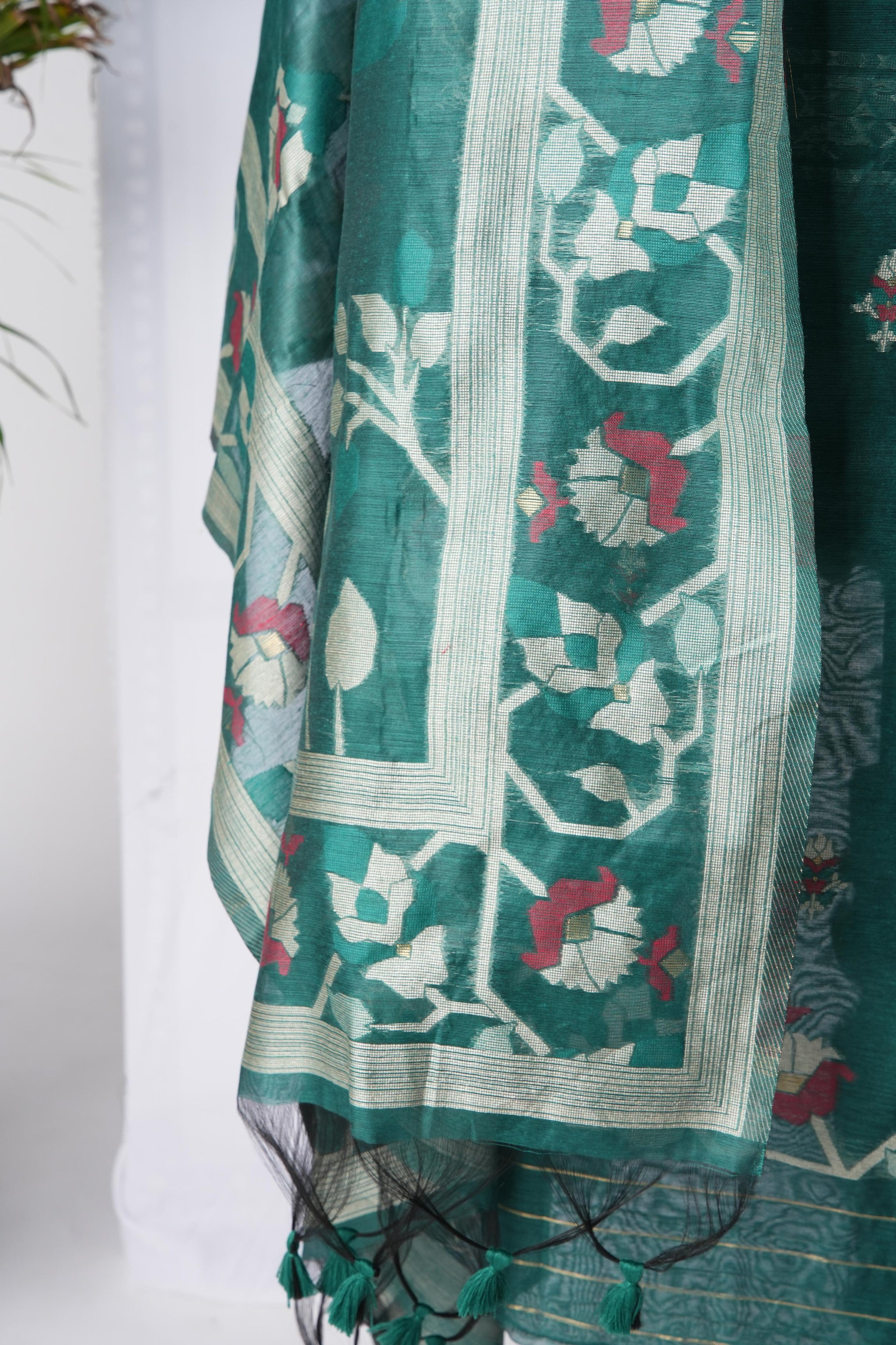 Rich Hues Green Soft Cotton Jamdani Unstitched Suit Set