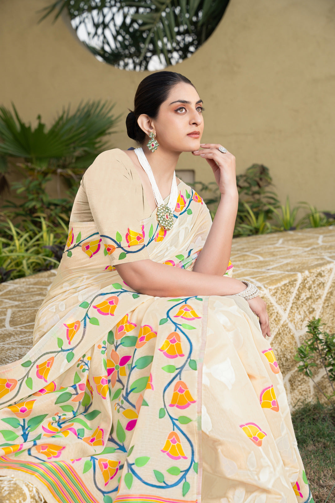 Kaashi Off-White Cotton Jamdani Saree