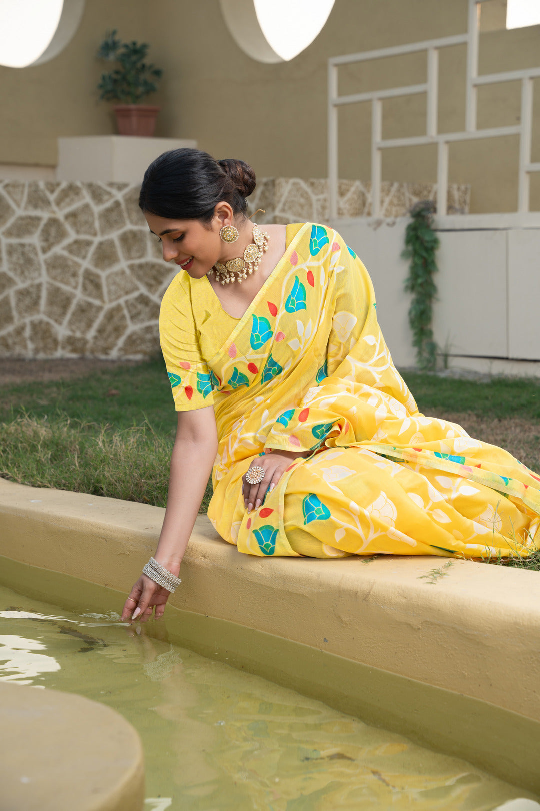 Kaashi Yellow Cotton Jamdani Saree
