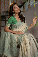 Load image into Gallery viewer, Kusum Caledon Green Soft Cotton Jamdani Saree
