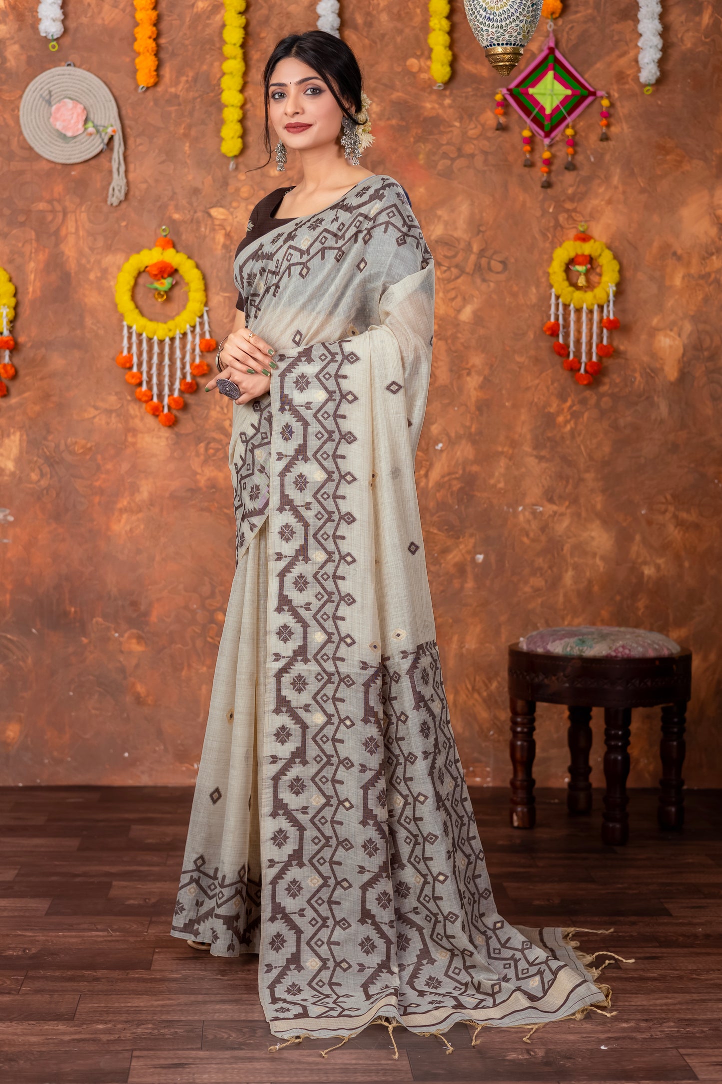 Parnita Beige & Brown Muga Cotton Jamdani Saree