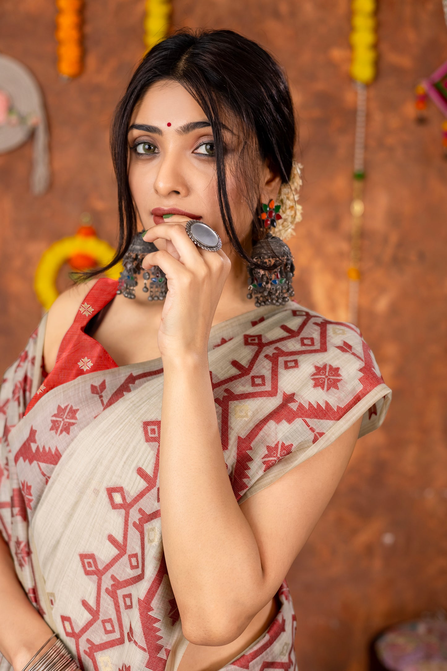 Parnita Beige & Red Muga Cotton Jamdani Saree