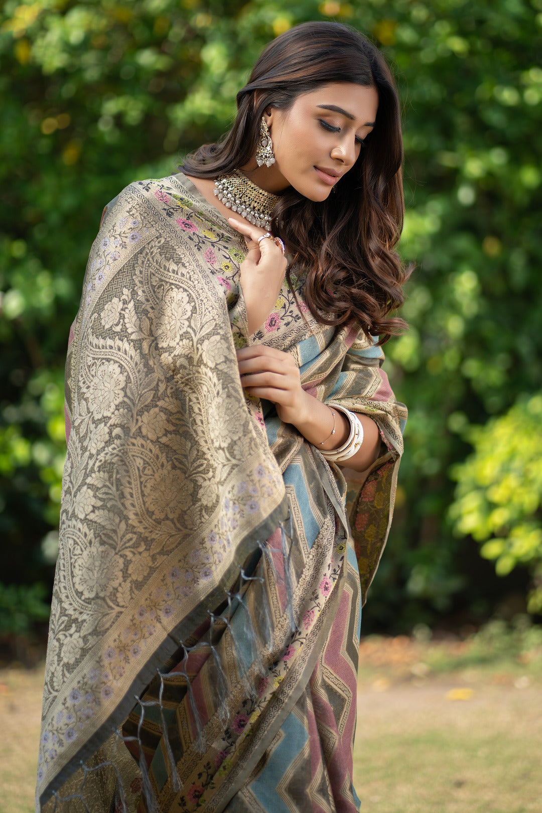 Rangkat Gunsmoke Grey Leheriya Design Banarasi Organza Saree