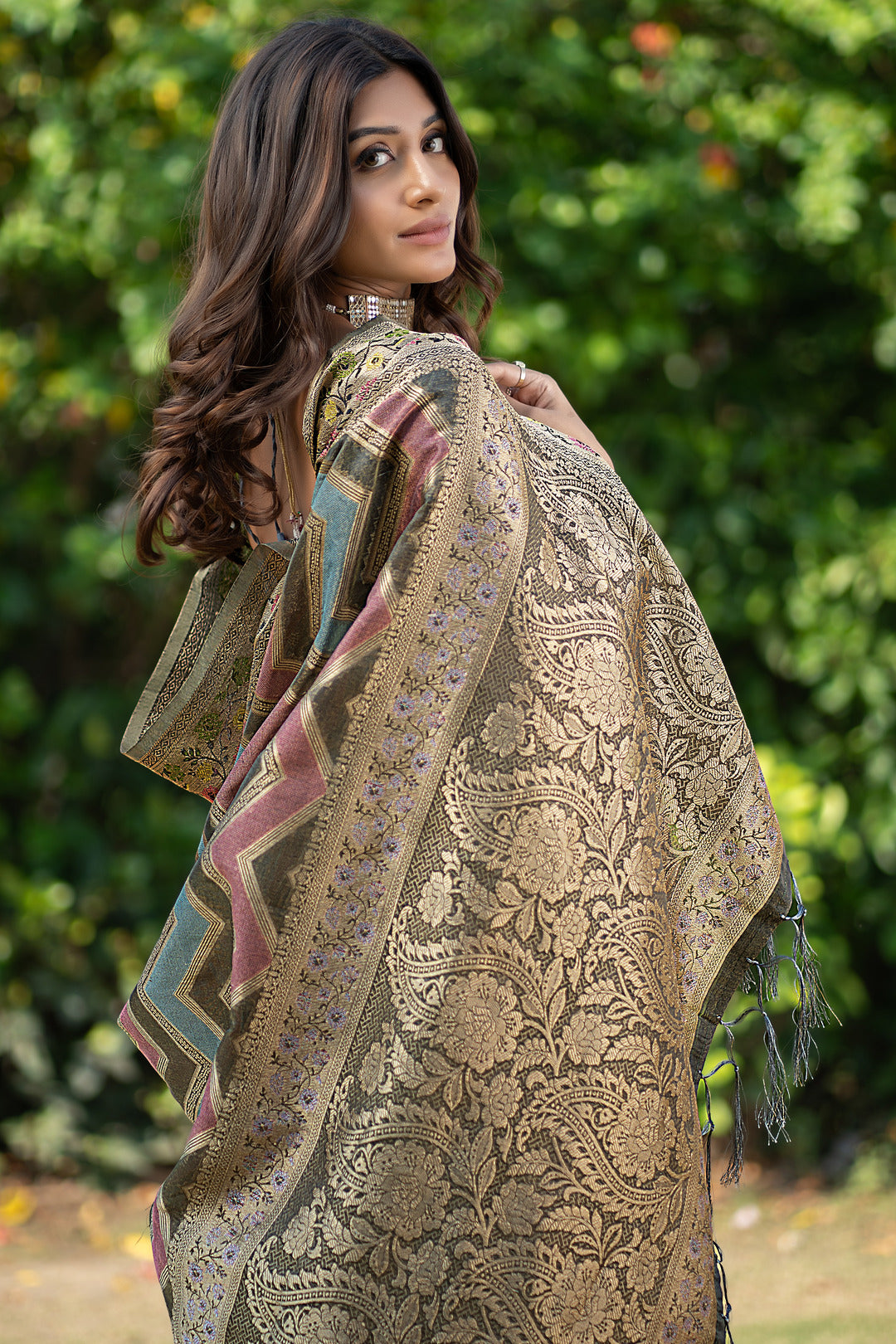 Rangkat Gunsmoke Grey Leheriya Design Banarasi Organza Saree