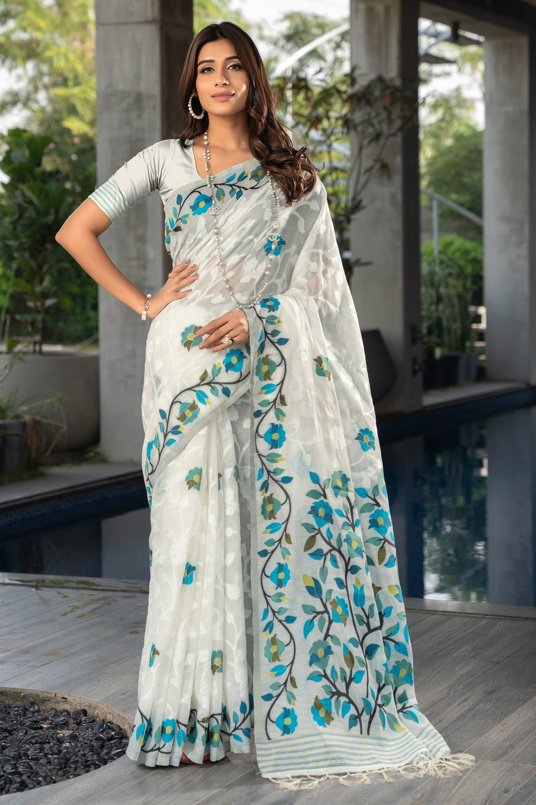 Explore Exquisite Indigo Cotton Jamdani Sarees at Karustuti