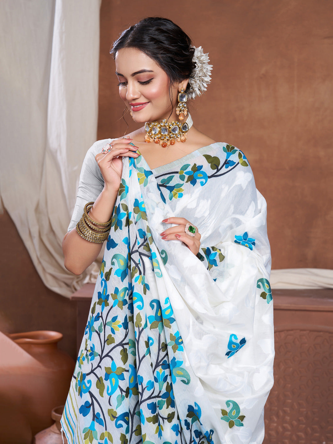 Suhani White Cotton Jamdani Saree