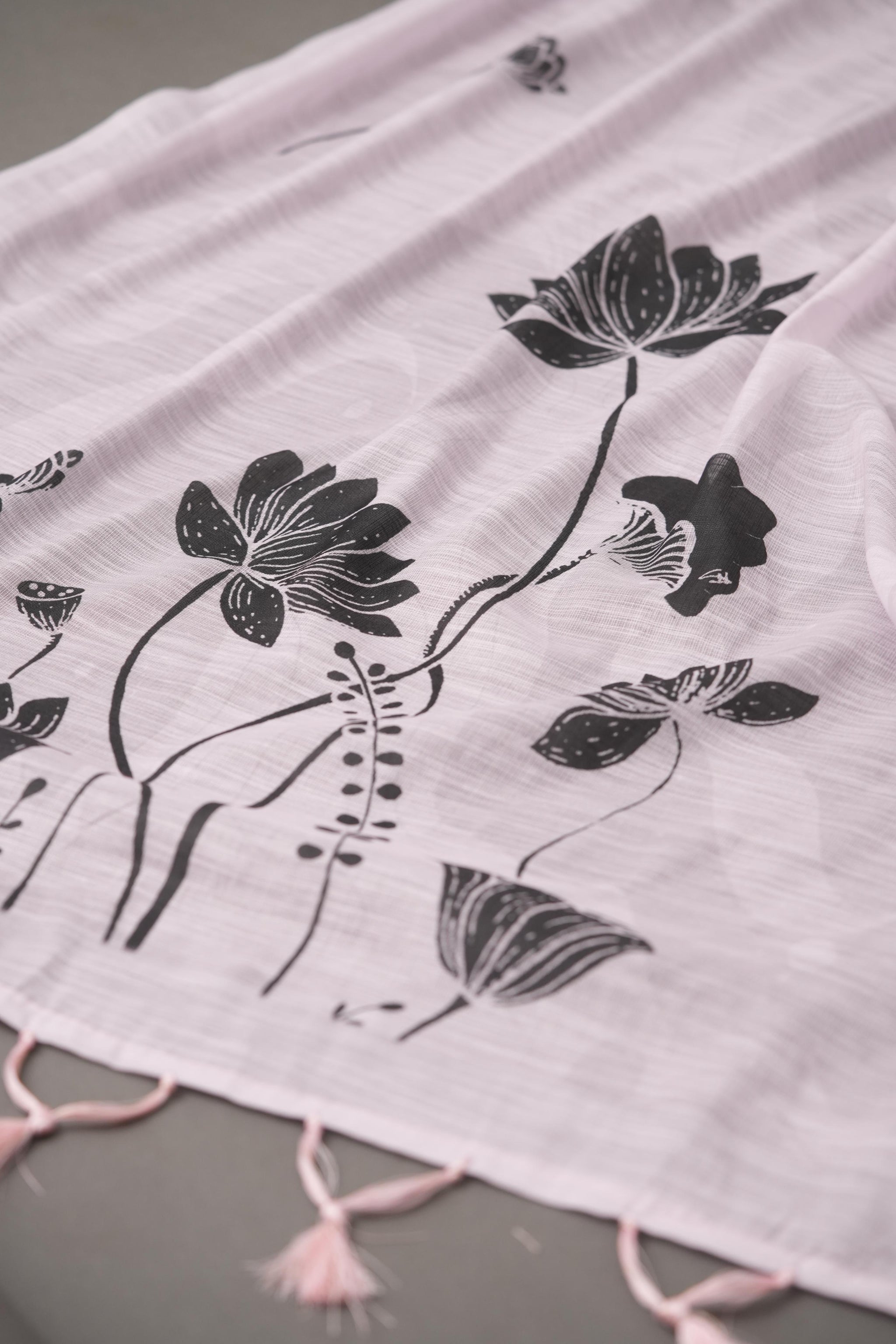 Heirloom Linen Light Lavender Cotton Linen Unstitched Suit Set