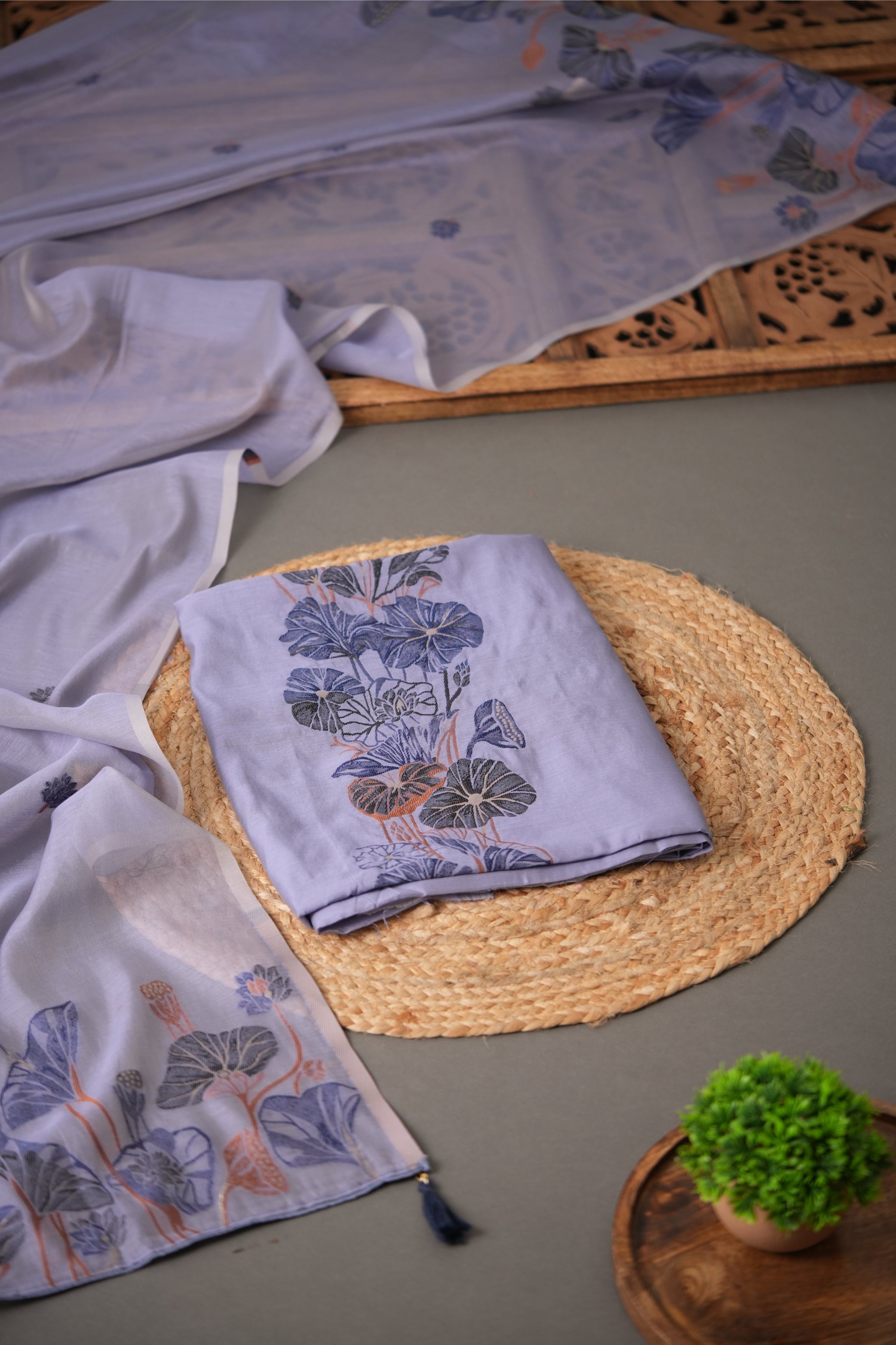 Untamed Beauty Lavender Muslin Cotton Unstitched Suit Set