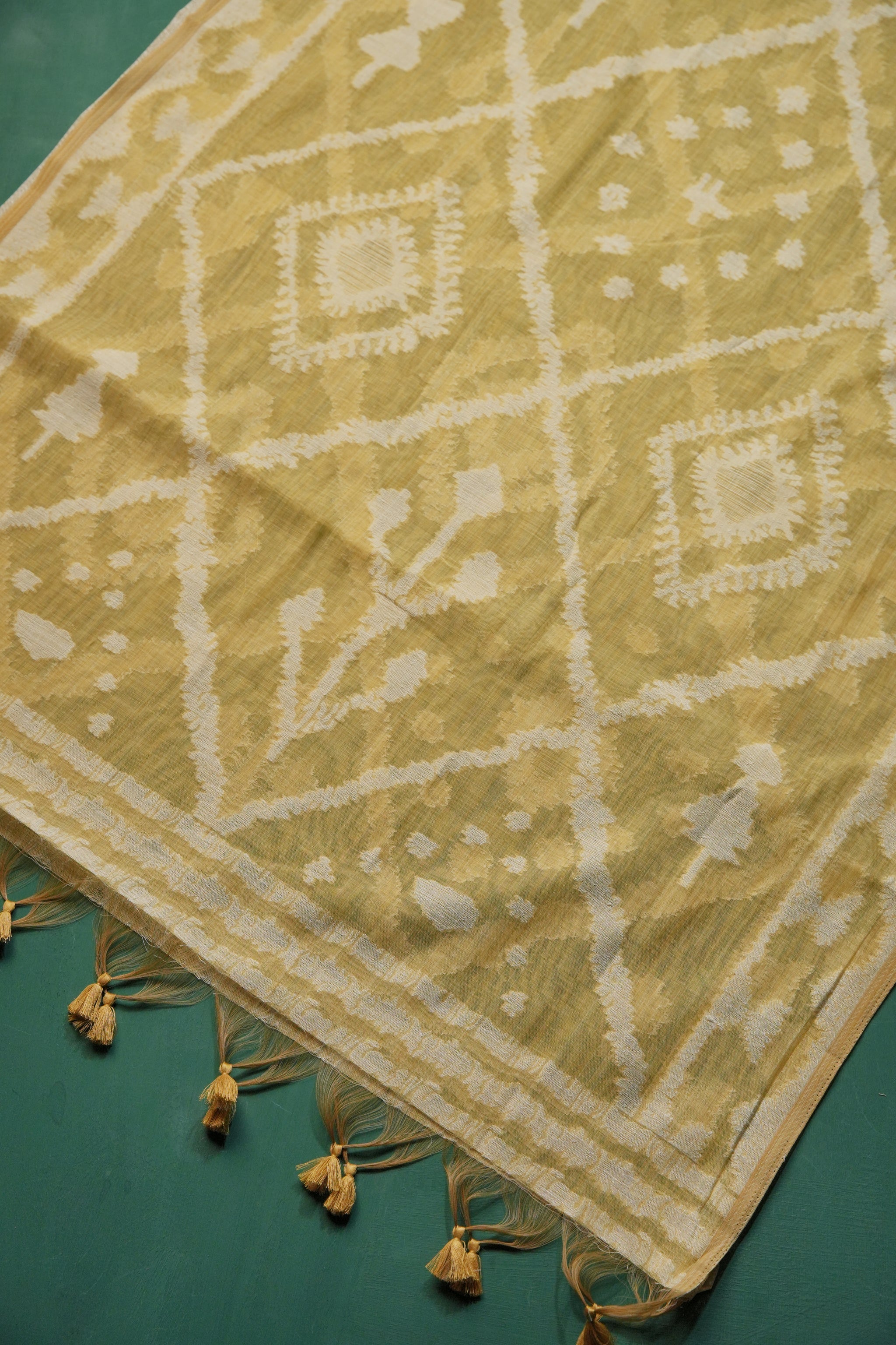 Vibrant Weaves Yellow Jamdani Muga Cotton Unstitched Suit Set