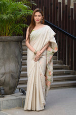 Load image into Gallery viewer, Sunflower Beige &amp; Peach Pure Cotton Jamdani Saree
