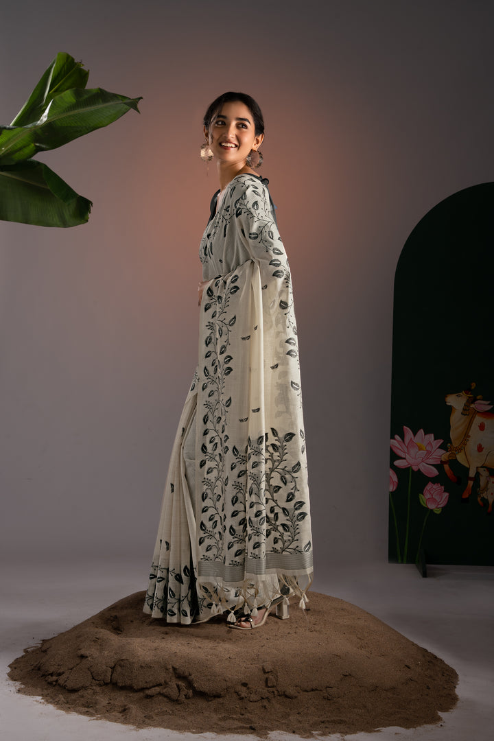 Takshila Off-White Muga Cotton Saree With Unstitched Blouse Piece
