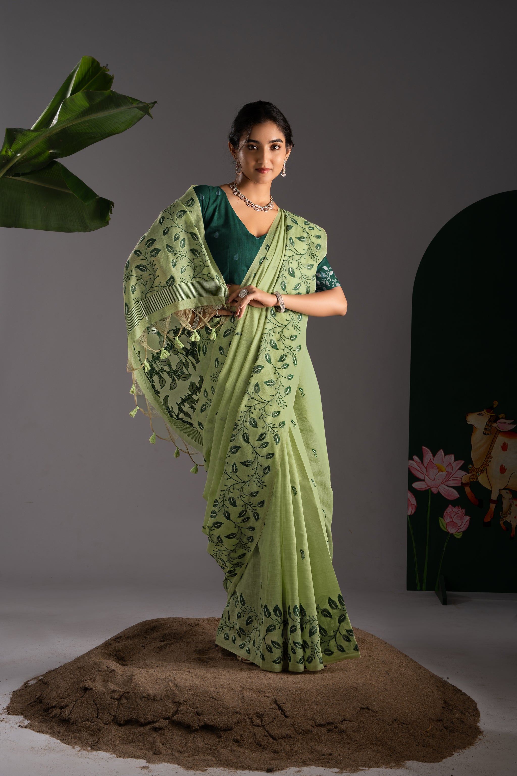 Takshila Green Muga Cotton Saree With Unstitched Blouse Piece