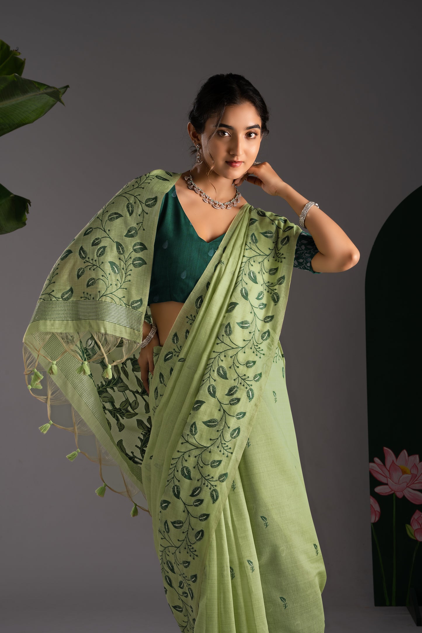 Takshila Green Muga Cotton Saree With Unstitched Blouse Piece