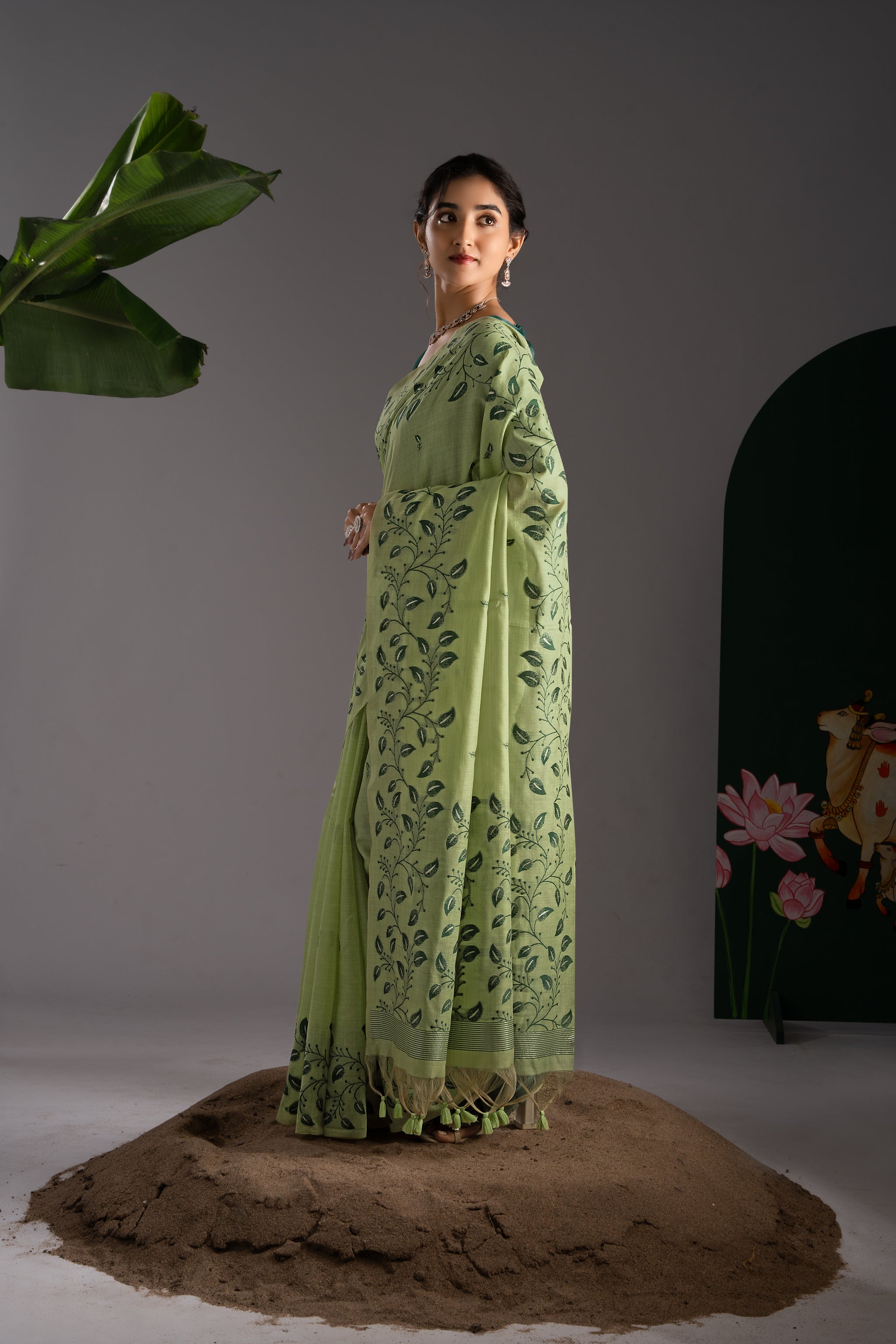 Takshila Green Muga Cotton Saree With Unstitched Blouse Piece