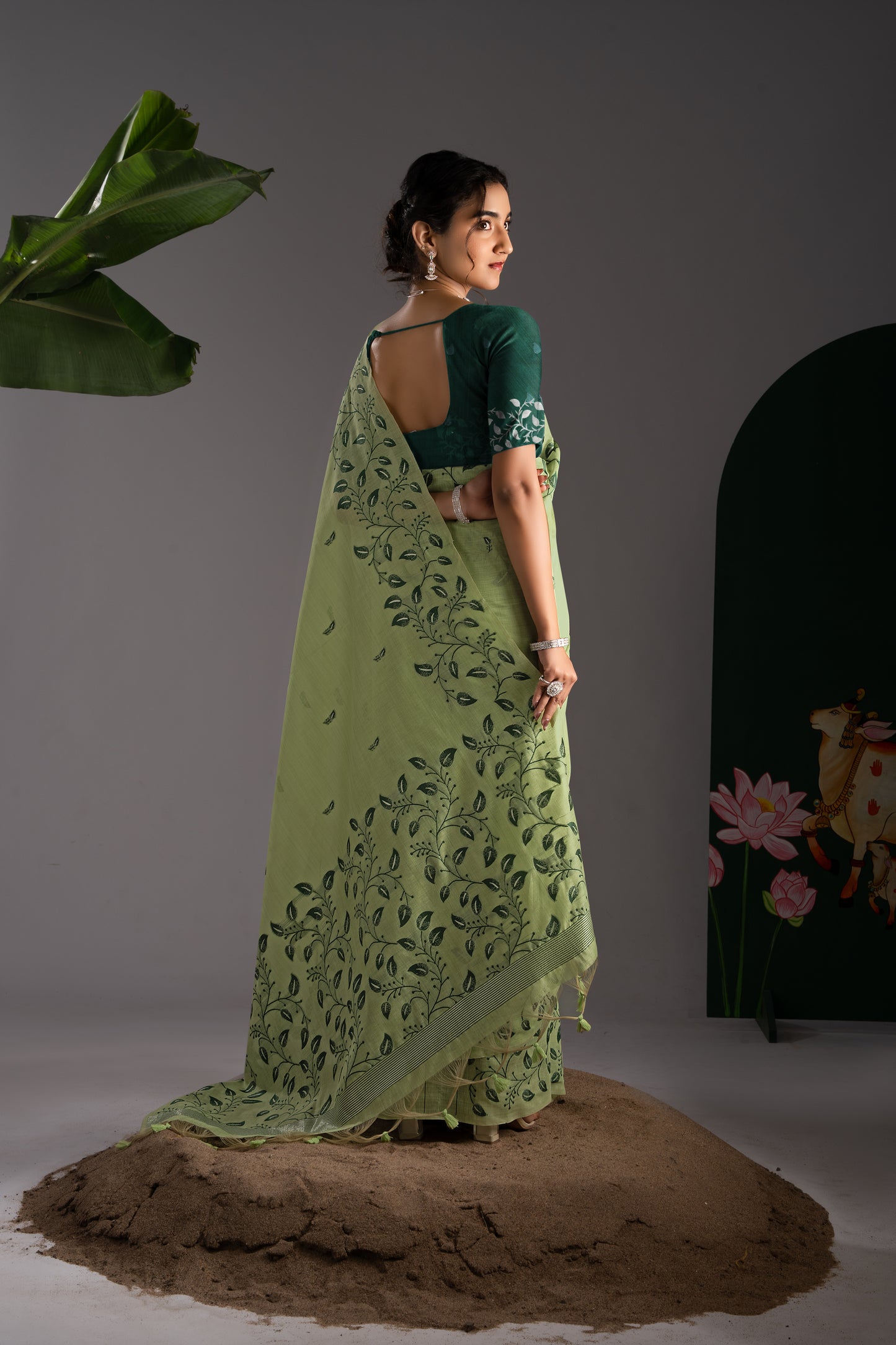 Takshila Green Muga Cotton Saree With Unstitched Blouse Piece