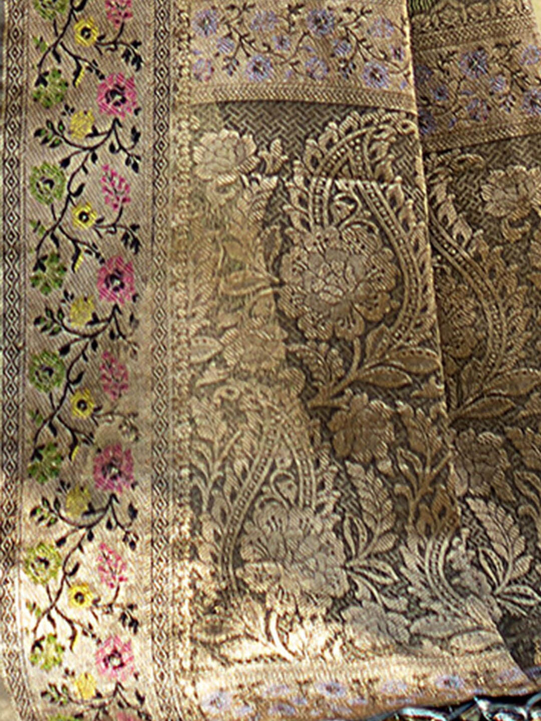 Rangkat Gunsmoke Grey Leheriya Design Banarasi Organza Saree