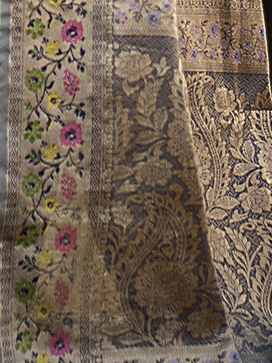 Rangkat Lapis Lazuli Teal Leheriya Design Banarasi Organza Saree